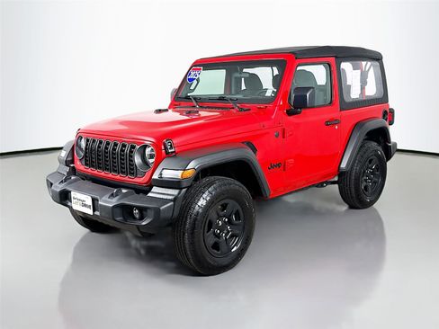 Used 2025 Jeep Wrangler Sport image 4