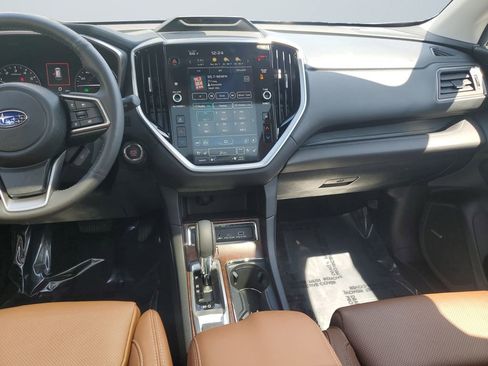 Used 2024 Subaru Ascent Touring image 11