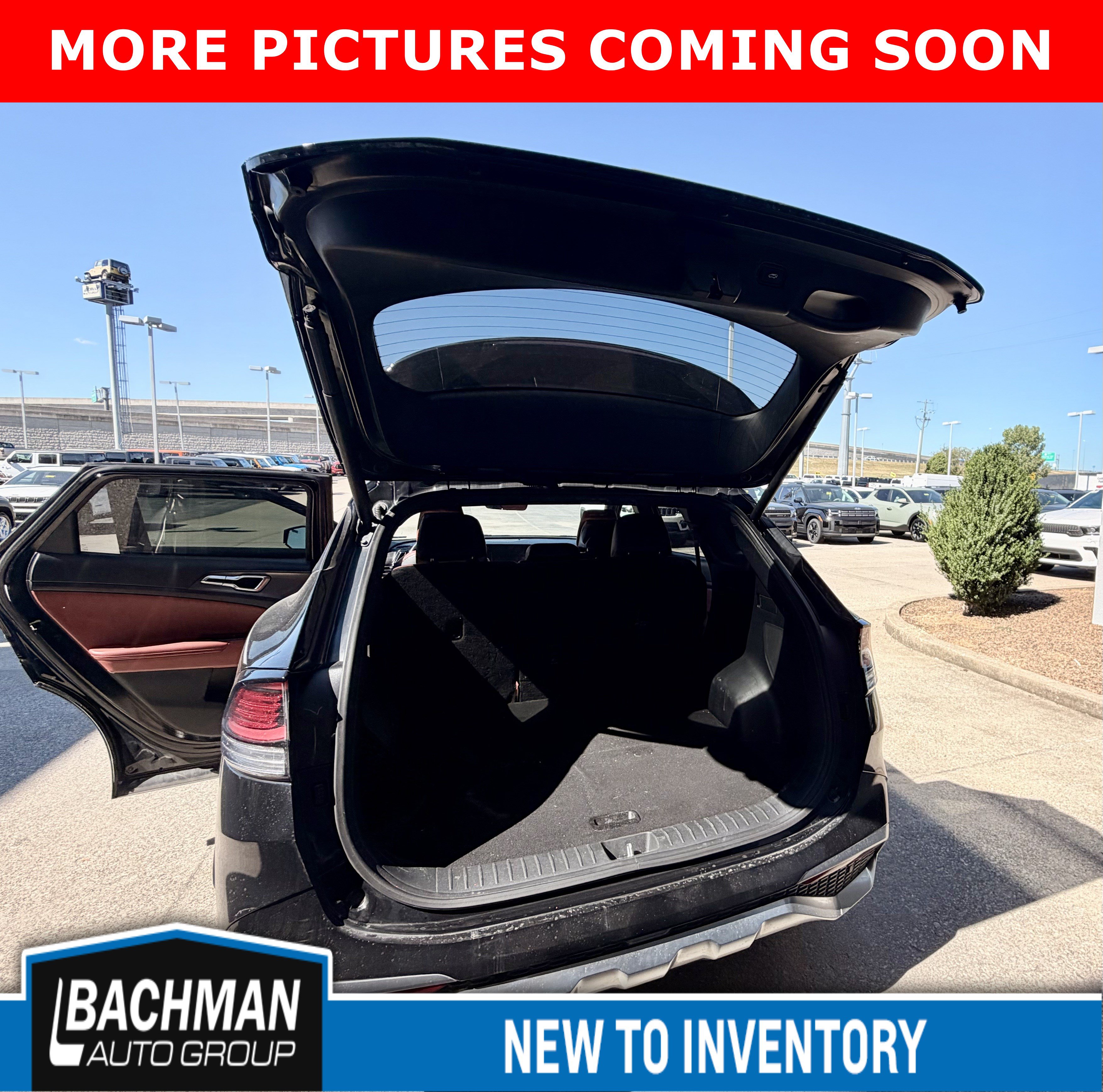 Used 2023 Kia Sportage SX FWD image 4