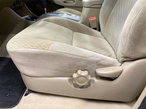 Used 2011 Toyota Tacoma PreRunner image 18