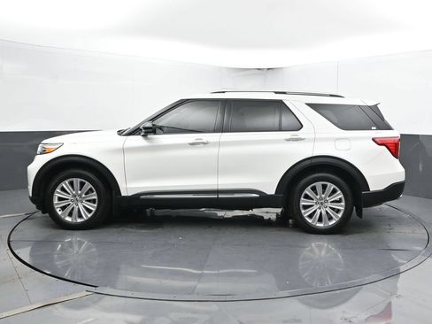 Used 2024 Ford Explorer Limited w/ Limited Technology Package AWD/4WD image 9