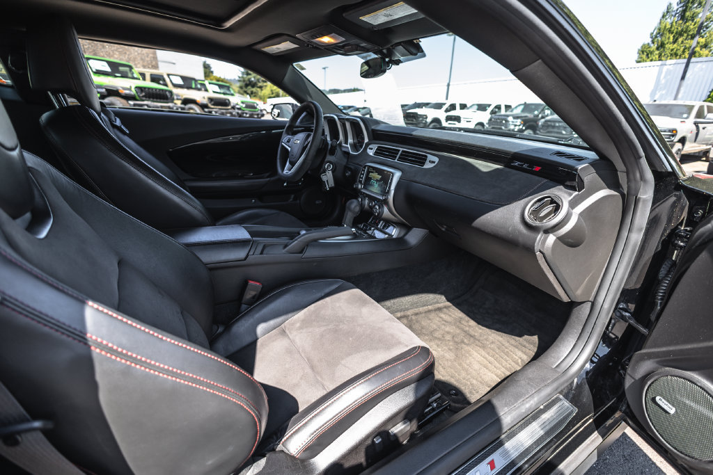 Used 2013 Chevrolet Camaro ZL1 RWD image 21