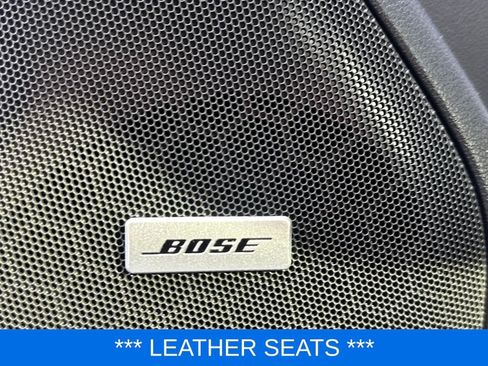 Used 2025 Chevrolet Suburban Premier image 15