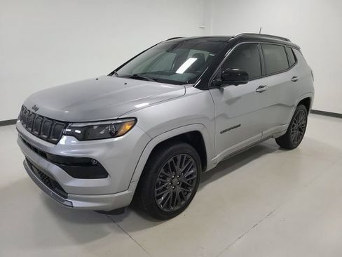 Used 2022 Jeep Compass High Altitude AWD/4WD image 9