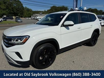 Used 2022 Volkswagen Atlas SE w/ Black Wheel Package