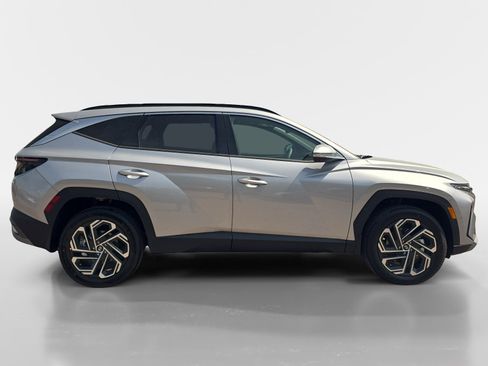 New 2026 Hyundai Tucson Limited AWD/4WD image 2