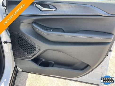 Certified 2025 Jeep Grand Cherokee Altitude w/ MOPAR Finishing Package AWD/4WD image 23