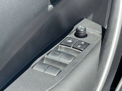 Certified 2022 Toyota Corolla SE FWD image 20