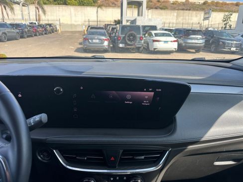 Used 2025 Buick Encore GX Preferred image 18