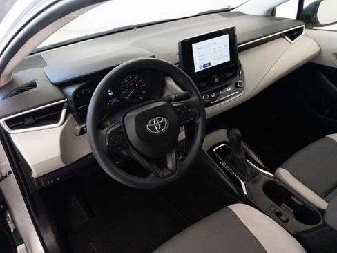 Used 2023 Toyota Corolla LE w/ Carpet Mat Package (TMS) FWD image 3