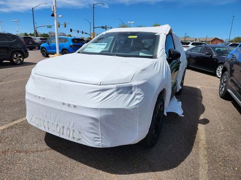 New 2026 Volkswagen Taos SE AWD/4WD image 3