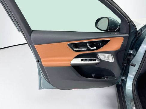 Certified 2026 Mercedes-Benz GLC 300 4MATIC image 23