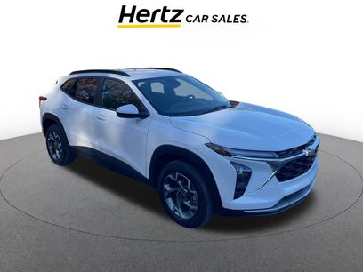 Used 2025 Chevrolet Trax LT