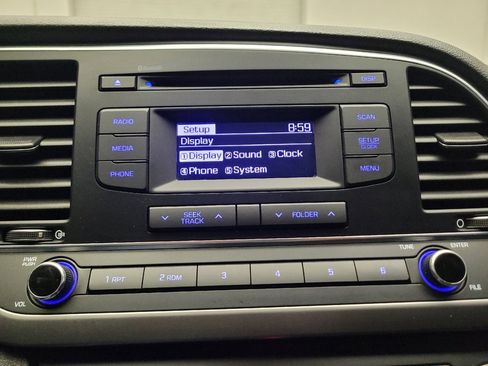 Used 2018 Hyundai Elantra SE FWD image 25