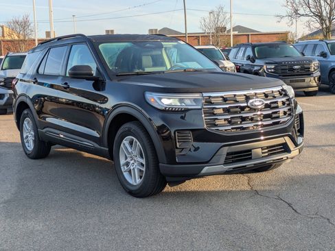 New 2026 Ford Explorer Active AWD/4WD image 1