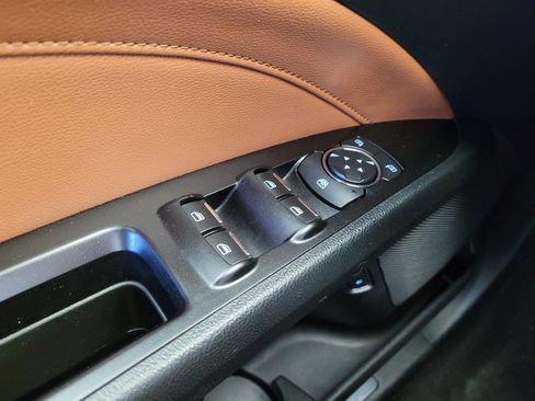 Used 2019 Ford Fusion Energi Titanium image 27