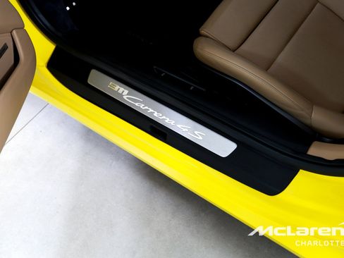 Used 2022 Porsche 911 Carrera 4S w/ Premium Package image 17