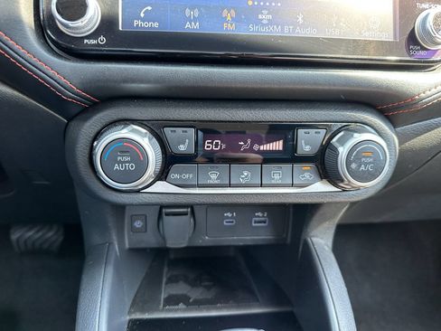 Used 2024 Nissan Versa SR FWD image 27