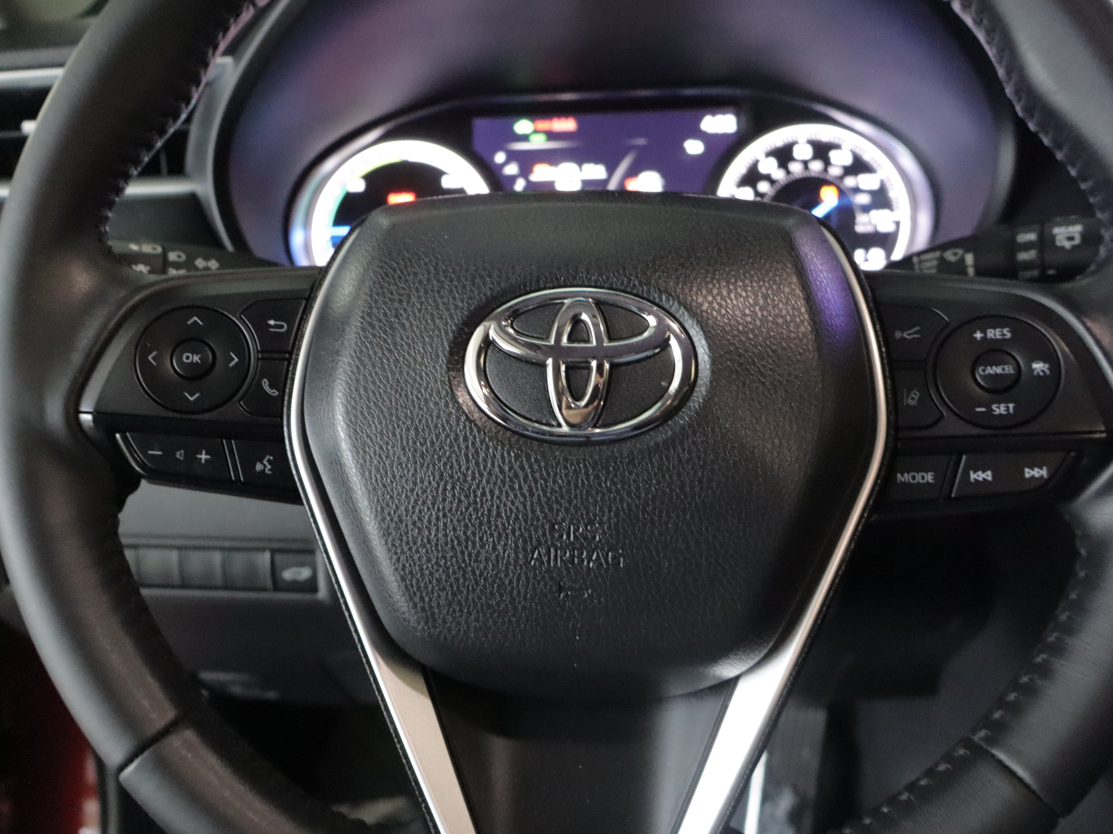 Used 2023 Toyota Venza LE AWD/4WD image 12
