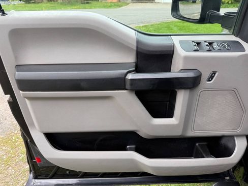 Used 2020 Ford F550 4x4 SuperCab Super Duty image 7