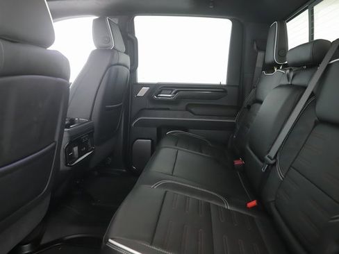 Used 2026 GMC Sierra 2500 AT4X image 30