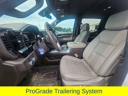 Used 2022 GMC Sierra 1500 SLT w/ SLT Premium Plus Package AWD/4WD image 24
