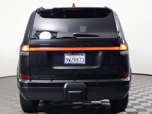 Certified 2026 Lexus GX 550 w/ Cold Area Package AWD/4WD image 5