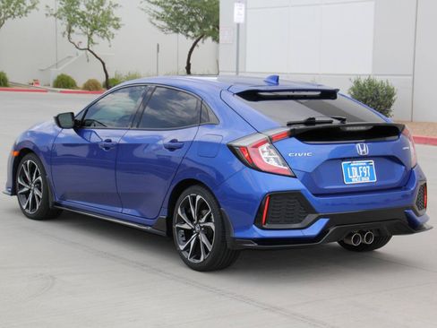 Used 2018 Honda Civic Sport image 7