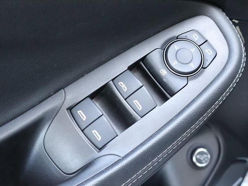 Used 2021 Buick Encore GX Essence w/ Advanced Technology Package image 25