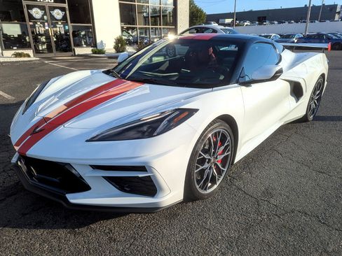 Used 2023 Chevrolet Corvette Stingray Premium Conv w/ Z51 Performance Package image 2