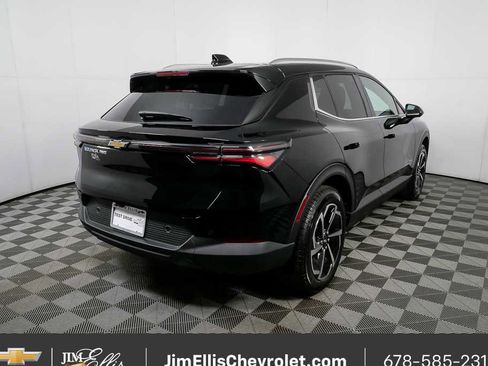 New 2026 Chevrolet Equinox EV LT image 3