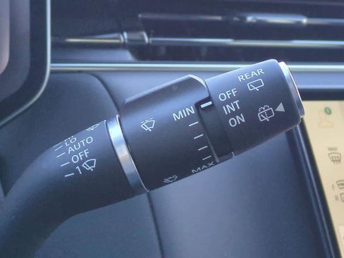 Certified 2024 Land Rover Range Rover SE image 26