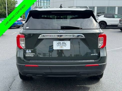 Used 2023 Ford Explorer XLT AWD/4WD image 12