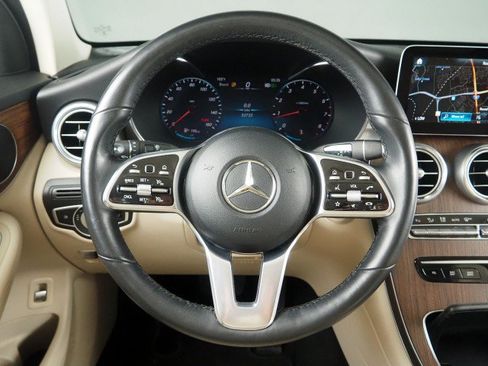 Used 2022 Mercedes-Benz GLC 300 4MATIC image 17