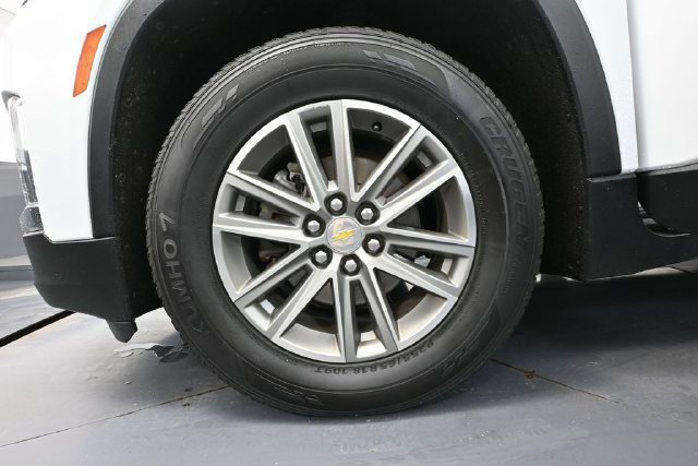 Used 2023 Chevrolet Traverse LT AWD/4WD image 12