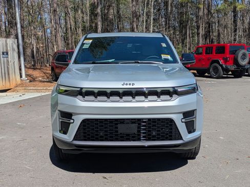 New 2026 Jeep Grand Wagoneer Limited image 2