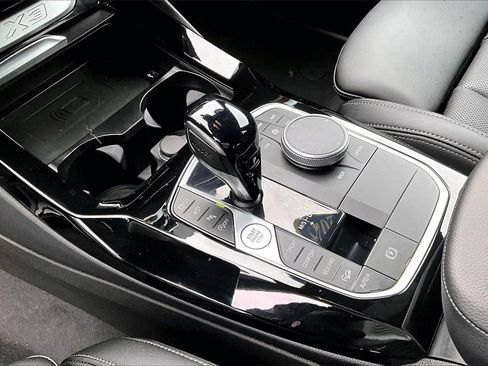 Used 2024 BMW X3 xDrive30i w/ Convenience Package image 17