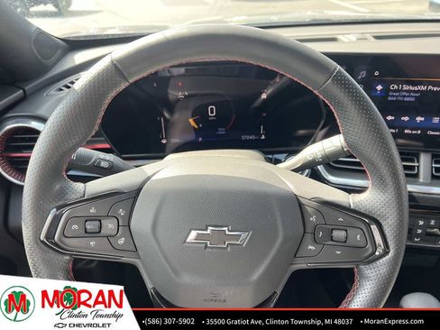 Certified 2024 Chevrolet Trax RS w/ Driver Confidence Package FWD image 18