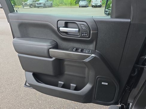 Used 2021 GMC Sierra 1500 AT4 w/ AT4 Premium Package AWD/4WD image 29