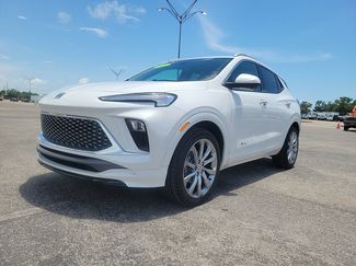 Used 2024 Buick Encore GX Avenir w/ Avenir Technology Package FWD video 2