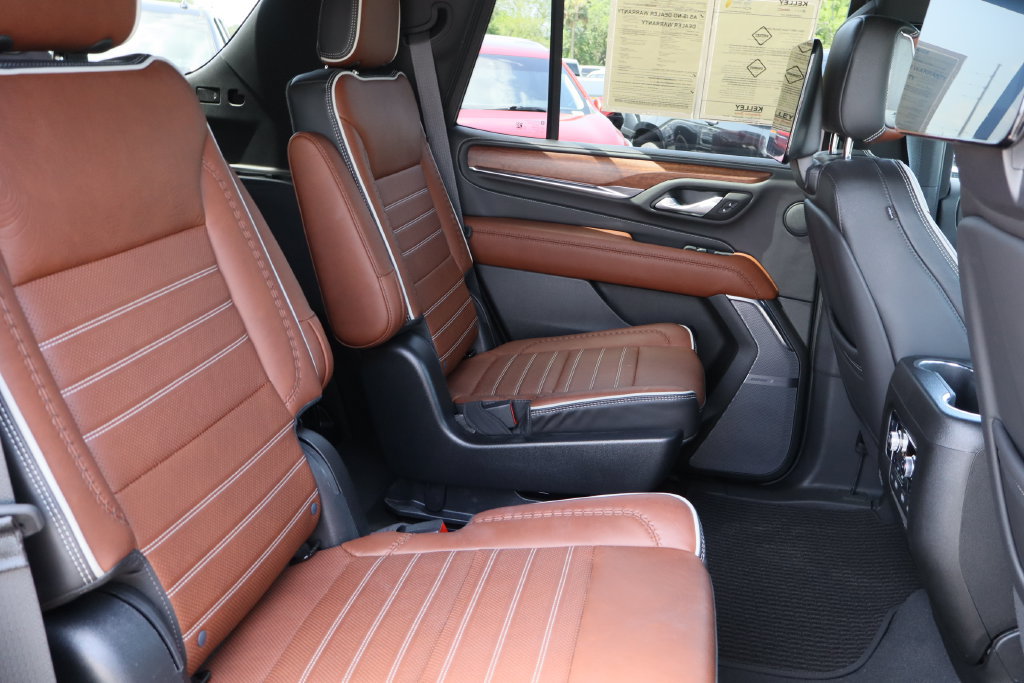 Certified 2023 GMC Yukon Denali Ultimate AWD/4WD image 34
