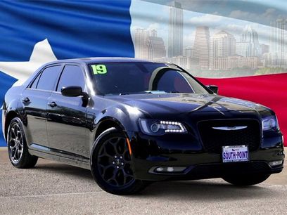 Used 2019 Chrysler 300 S