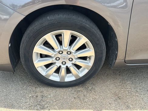 Used 2011 Toyota Sienna Limited w/ Premium Pkg AWD/4WD image 39