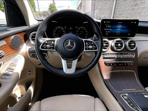 Certified 2022 Mercedes-Benz GLC 300 4MATIC image 5