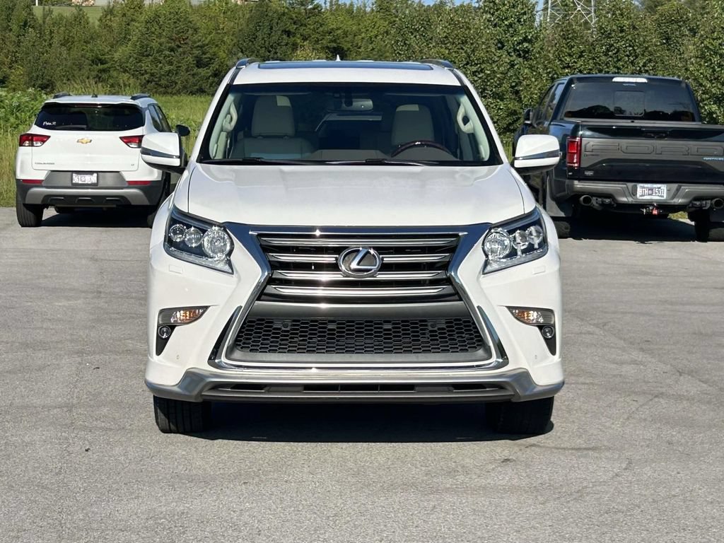 Used 2018 Lexus GX 460 Premium AWD/4WD image 2