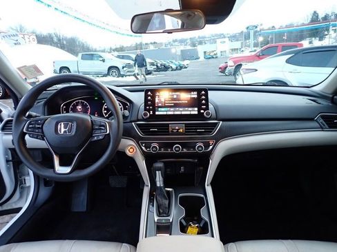 Used 2020 Honda Accord EX image 19