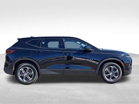 Certified 2025 Chevrolet Blazer LT image 8