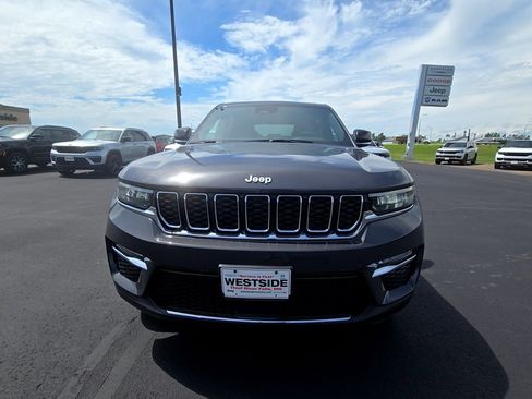 New 2025 Jeep Grand Cherokee Limited w/ Trailer Tow Package image 2