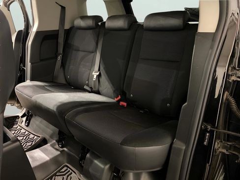 Used 2008 Toyota FJ Cruiser 4WD image 10