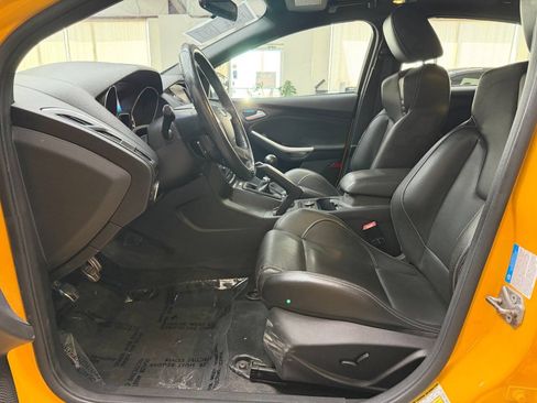Used 2013 Ford Focus ST FWD image 11
